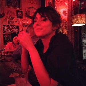 Meet your Posher, Isadora